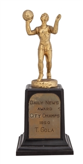 1950 Daily News City Champs Award Presented to Tom Gola